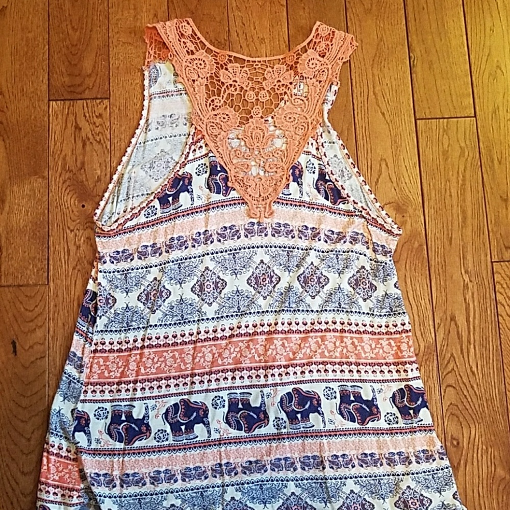 LAST CHANCE Cute coral and navy blue tank top. - Picture 3 of 3